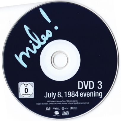 Постер Miles Davis - Miles! The Definitive Miles Davis At Montreux DVD Collection 1973-1991 [2011, Jazz, Be Bop, Cool Jazz, Modal Jazz, Jazz-Rock, 9xDVD5 Miles Davis - Miles! The Definitive Miles Davis At Montreux DVD Collection 1973-1991 [2011, Jazz, Be Bop, Cool Jazz, Modal Jazz, Jazz-Rock, 9xDVD5